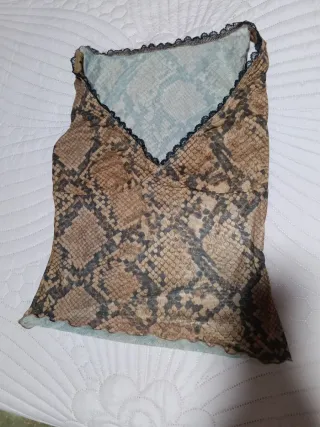 Top tirantes estampado serpiente talla M
