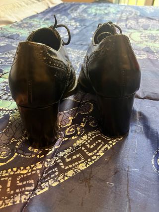 Contigo Oxford con tacco nero