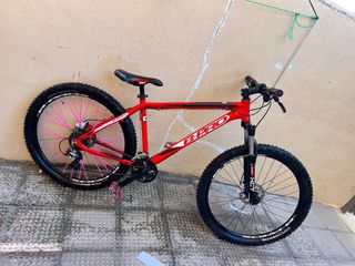 Bicicleta de Montaña Roja b-350 de aluminio