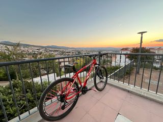 Bicicleta de Montaña Roja b-350 de aluminio