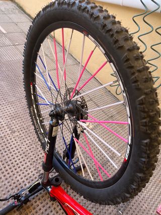Bicicleta de Montaña Roja b-350 de aluminio