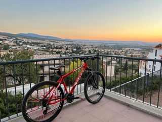 Bicicleta de Montaña Roja b-350 de aluminio