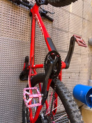 Bicicleta de Montaña Roja b-350 de aluminio