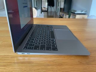 MacBook Air 13” Gris Espacial 128GB