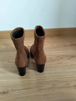 Botín marrón tacón fabricado en España