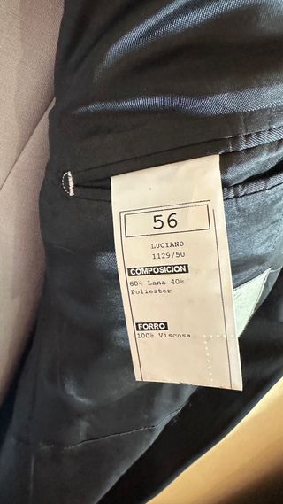 Traje negro para eventos formales
