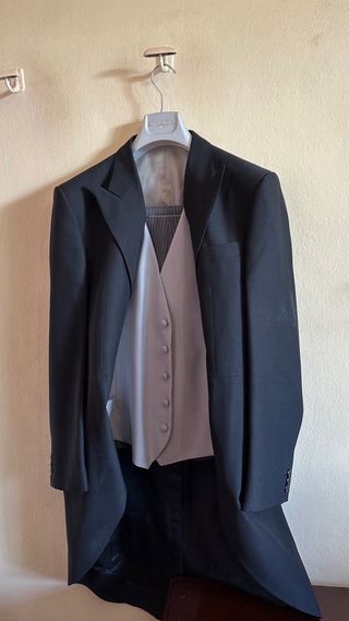Traje negro para eventos formales