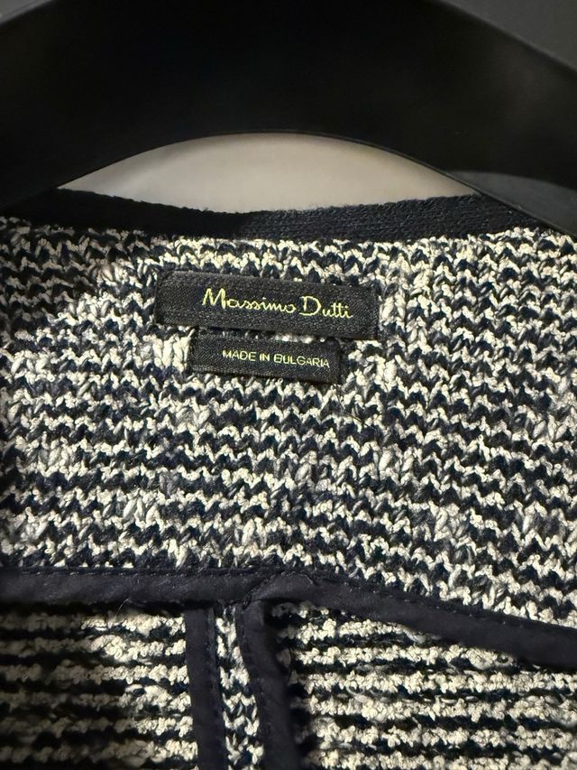 Chaqueta Massimo Dutti corta