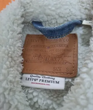 Chaqueta Levis vaquera forrada Talla S
