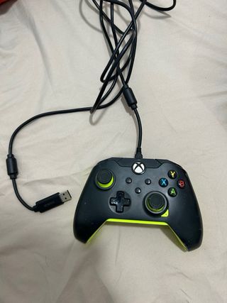 Xbox One 500 GB con mando 