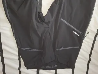 Pantalón escalada Simond mujer gris.