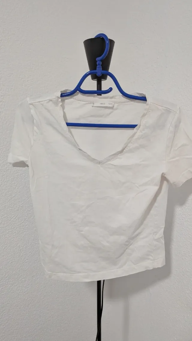 Camiseta Mango Blanca V-Neck