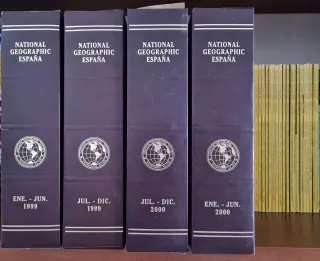Revistas de National Geographic + 4 fundas