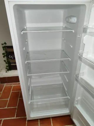 Nevera TEKA 143cm