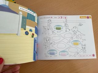 Archie's World Play and Learn Pack Starter.