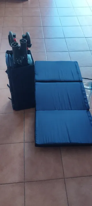 Cuna de viaje con colchón