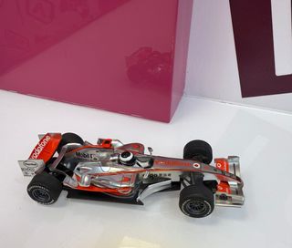 Coche metal scalextric mercedes benz mobil 1