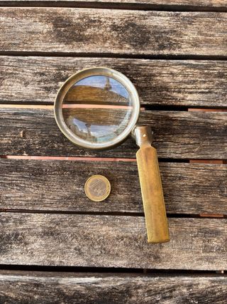 Lupa antigua plegable