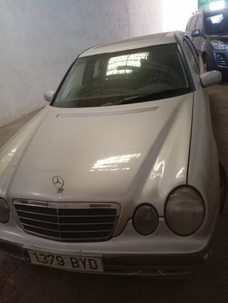 Mercedes-Benz Clase E 2002