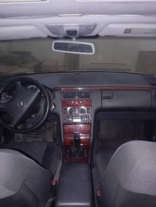 Mercedes-Benz Clase E 2002