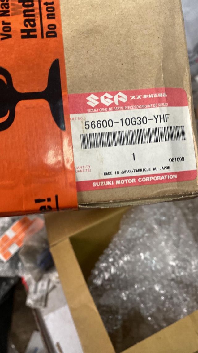 Espejo Izquierdo Suzuki Burgman AN650A (06-09)