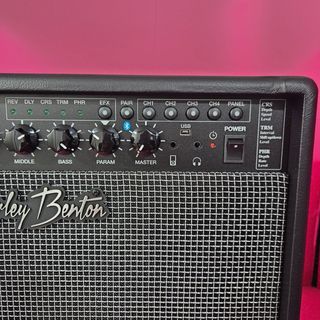 Amplificador Bajo Harley Benton HB-40MFX 40w