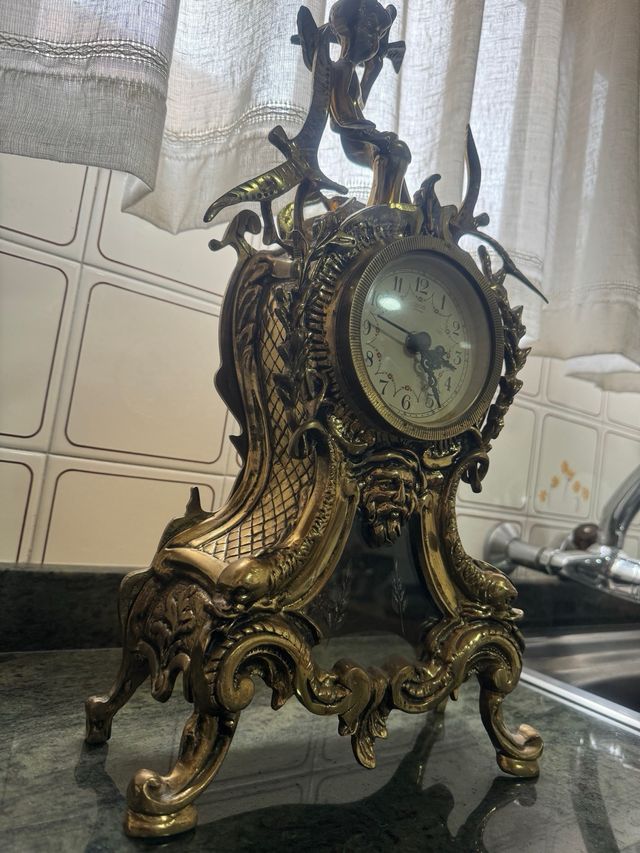 Reloj de mesa antiguo portugués ( Quartz)