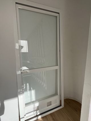 Puerta de aluminio