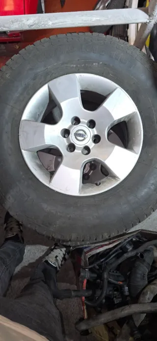 Llantas Nissan Navara