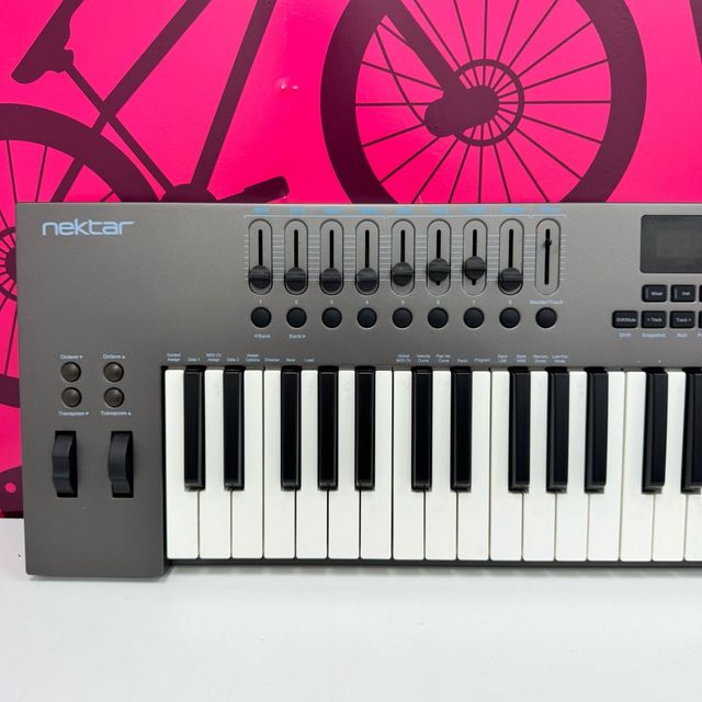 Música Profesional Teclado Nektar Impact LX61+