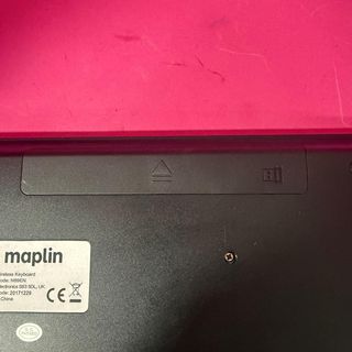 Teclado alfanumérico Maplin Wireless (Sin Uso)