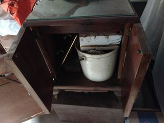 Mesitas de noche antiguas madera y cristal