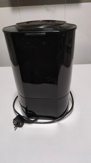 Cafetera de goteo negra