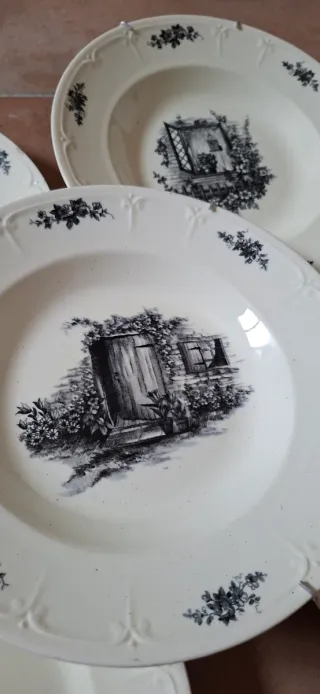 Set di 5 piatti antichi decorati
