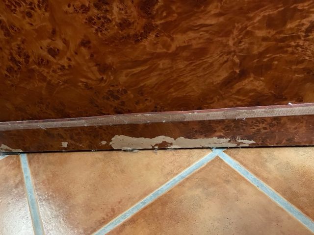 Mueble decorativo marquetería madera