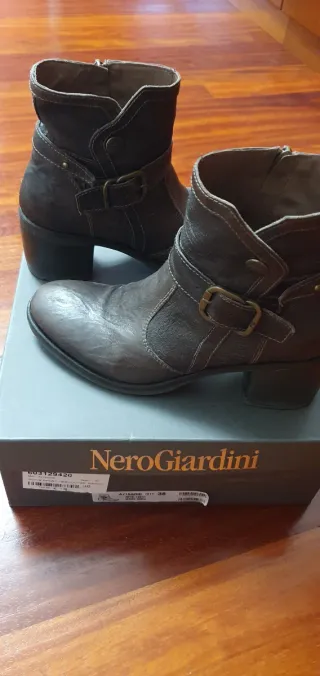 Botas NeroGiardini Marrones Talla 38