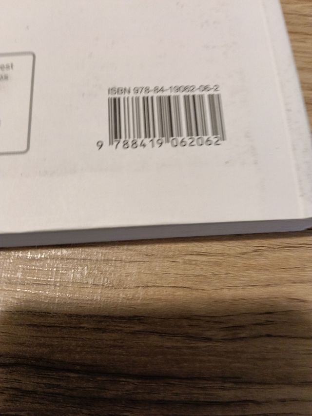 Libro de texto en formato físico de Operacions ...