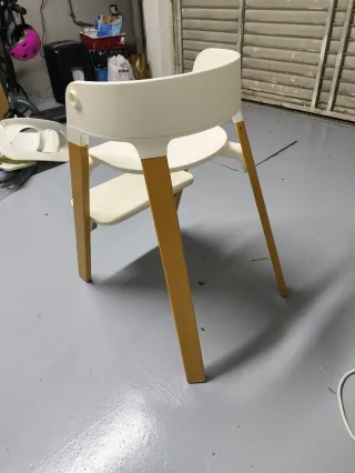 Silla Stokke Steps con Baby Set y Bandeja.