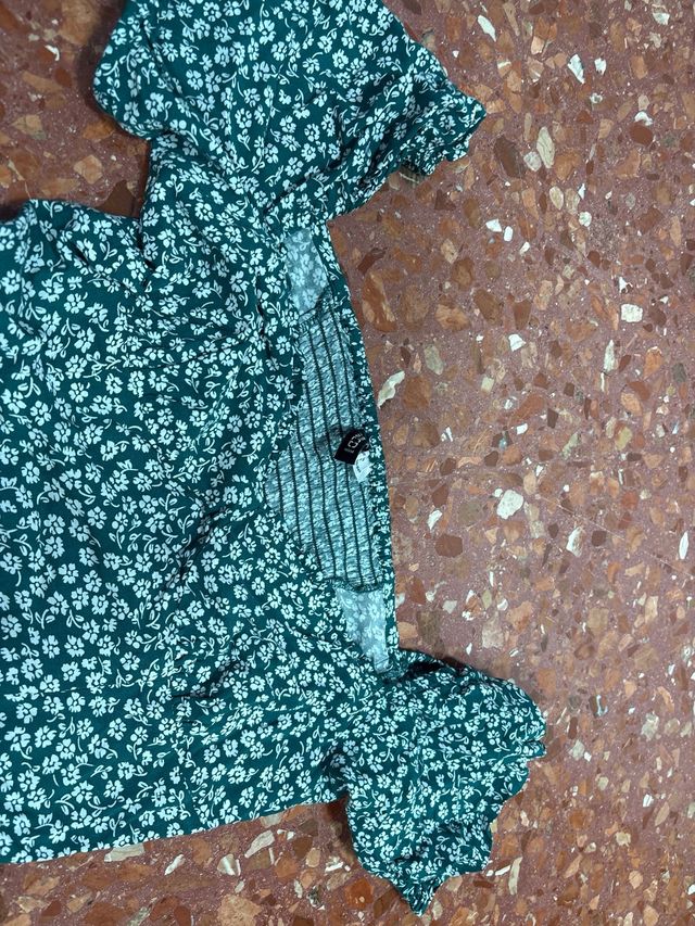 Vestido verde floral nuevo