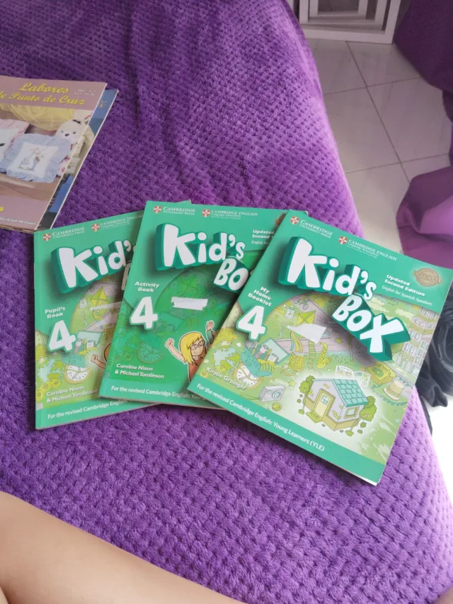 Libros Kid's Box Cambridge Nivel 4