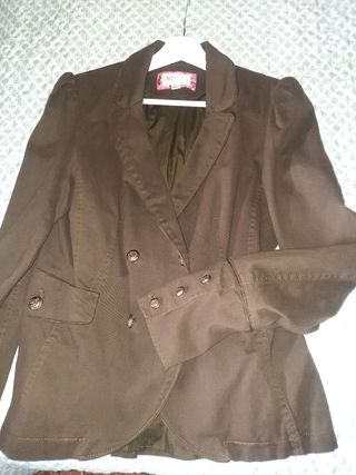 Americana militar Bershka marrón