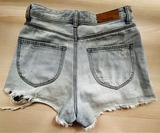 Falda pantalón vaquera Stradivarius