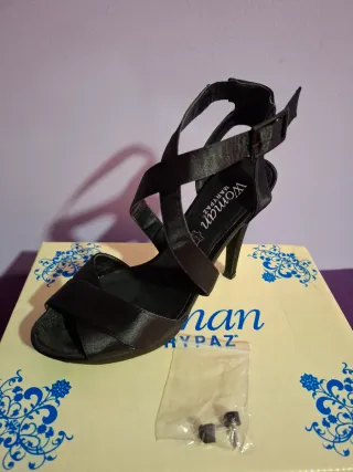 Sandalias y Bolso Negro Satinado MARYPAZ