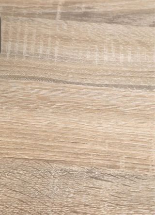 Armario abierto madera y metal negro