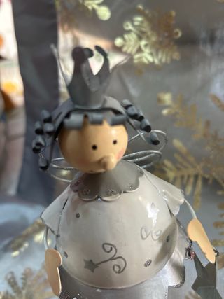 Angelito de Navidad con estrella