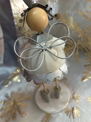 Angelito de Navidad con estrella