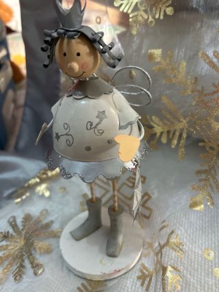 Angelito de Navidad con estrella