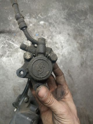 Bomba Freno Suzuki Adress con Pinza