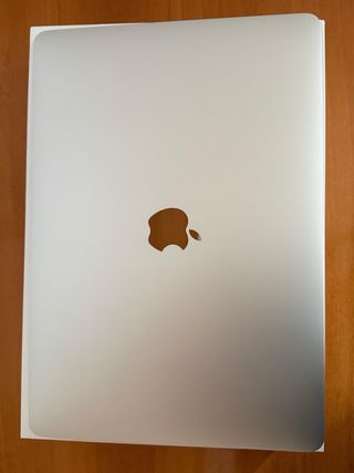 MacBook Air 13” 2020 i3 / 8GB RAM / 256GB SSD