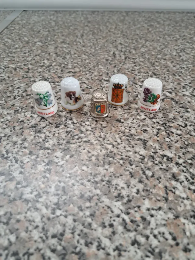 Set di 5 ditali da collezione